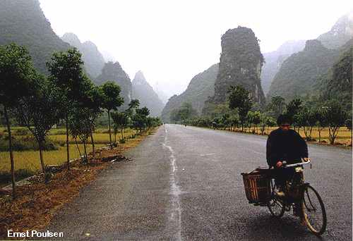 Cycling amoungst the Karst Hills